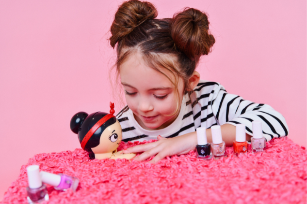 Step-by-Step Guide: How to Paint Your Nails Perfectly?