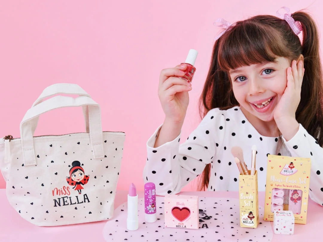 Made by parents. </br> Loved by little beauty fans.