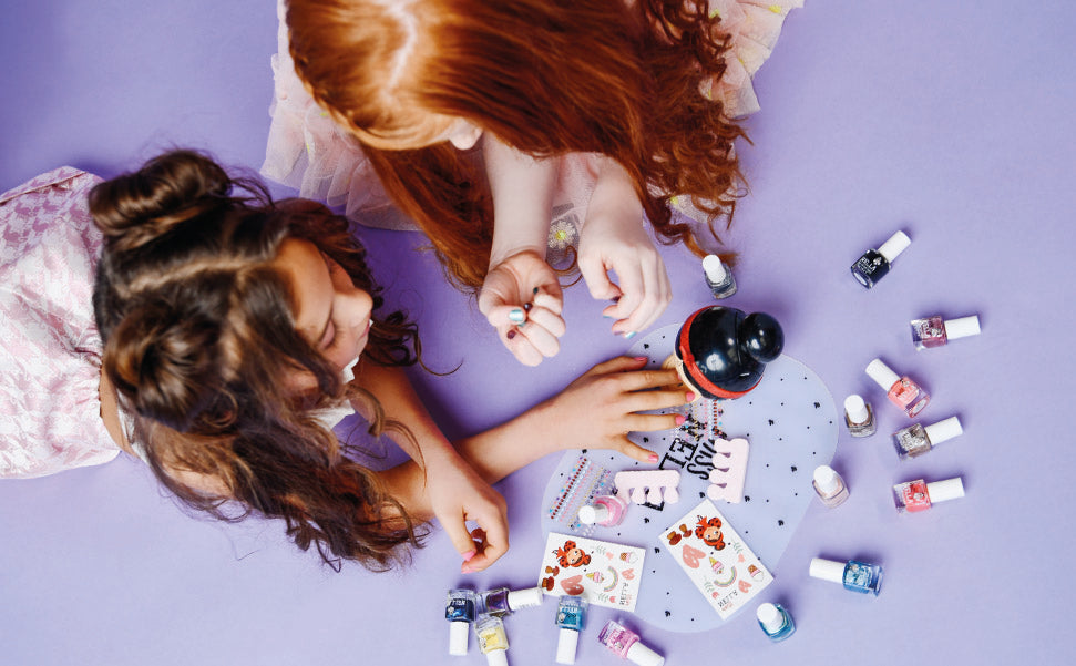 Kids nails accessories